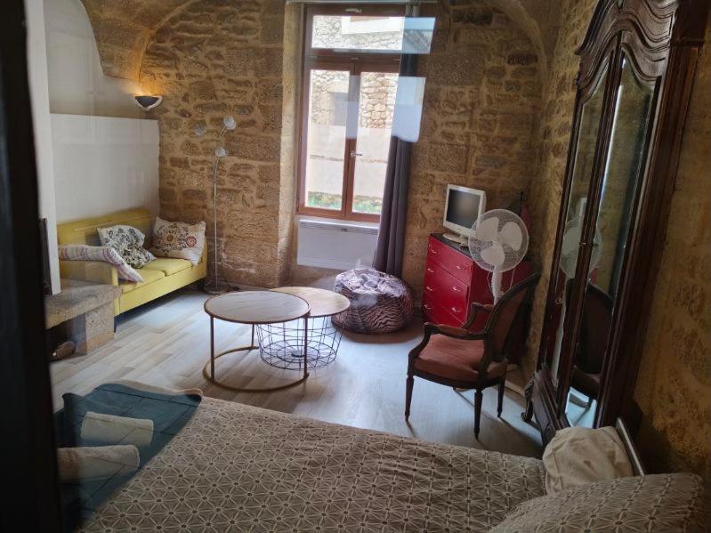 Studio Proche Pont Du Gard Remoulins Exterior foto